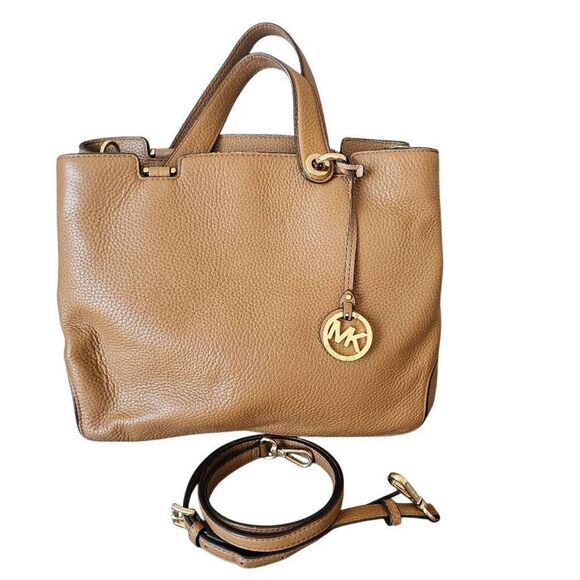 Michael Kors Handbags - Michael Kors Acorn camel brown soft leather Anabelle crossbody hand bag